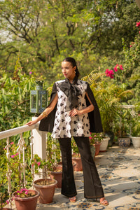 Roseatte  Black Lacework Cape and Pants Set